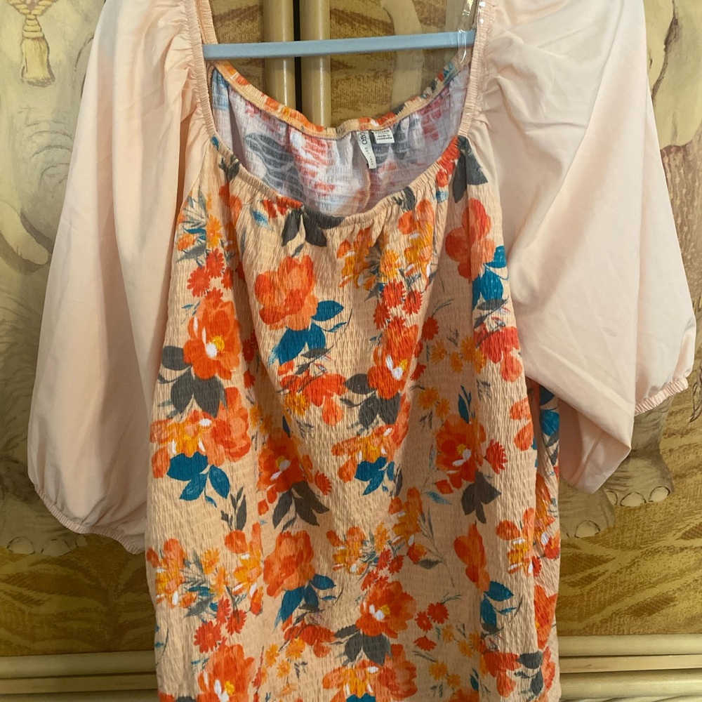 Floral Blouse with Puff Sleeves